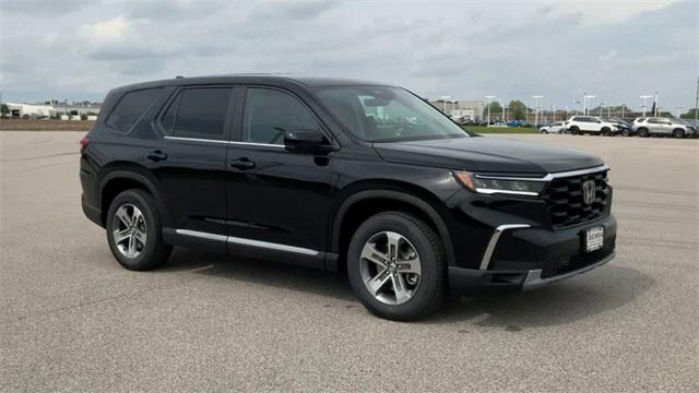 new 2025 Honda Pilot car, priced at $47,780