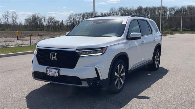 new 2025 Honda Pilot car, priced at $51,450