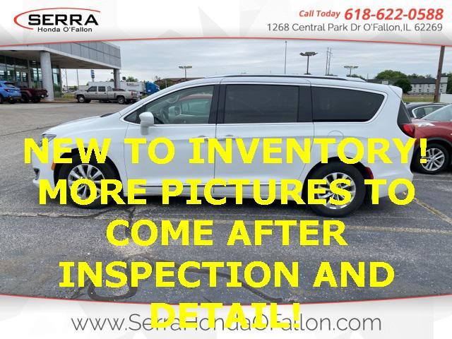 used 2018 Chrysler Pacifica car, priced at $12,977
