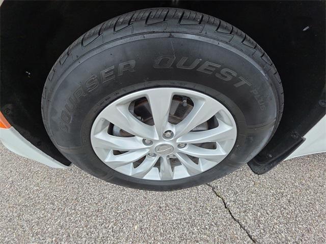 used 2018 Chrysler Pacifica car, priced at $12,377