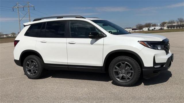 new 2025 Honda Passport car, priced at $46,850