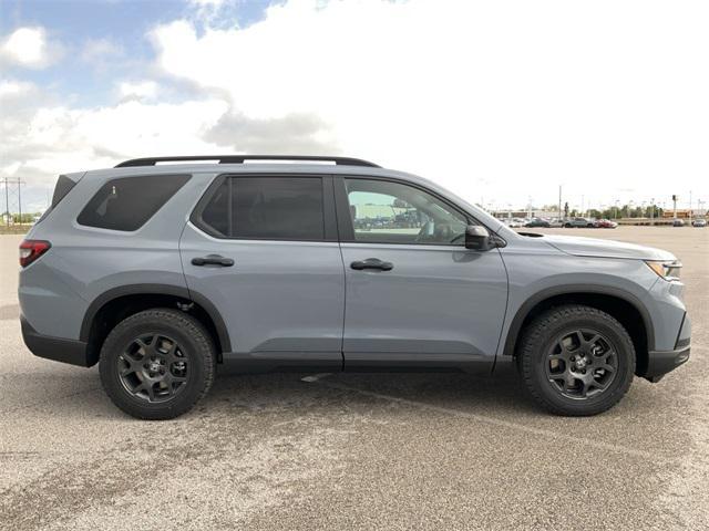 new 2025 Honda Pilot car, priced at $51,305