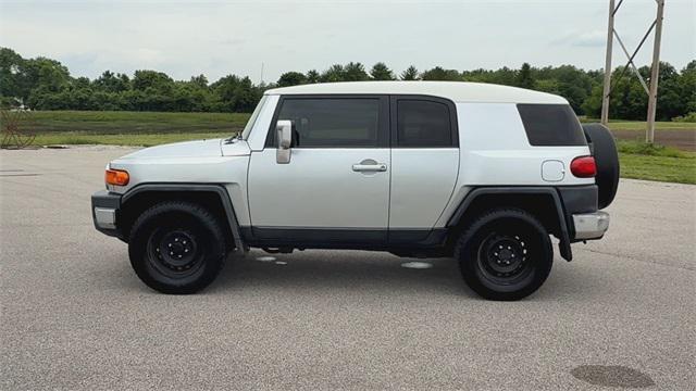 used 2007 Toyota FJ Cruiser car, priced at $11,455