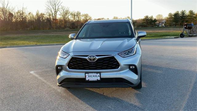 used 2020 Toyota Highlander car, priced at $28,677