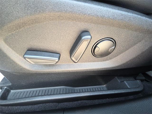 used 2023 Ford Edge car, priced at $29,477