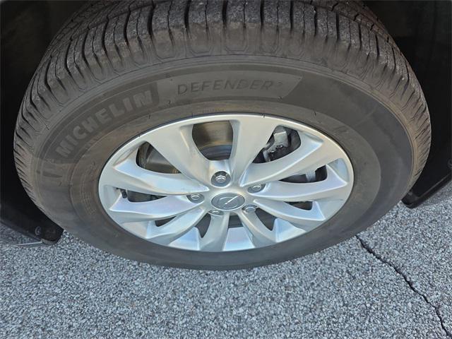 used 2019 Chrysler Pacifica car, priced at $16,977
