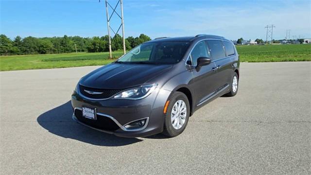 used 2019 Chrysler Pacifica car, priced at $16,977