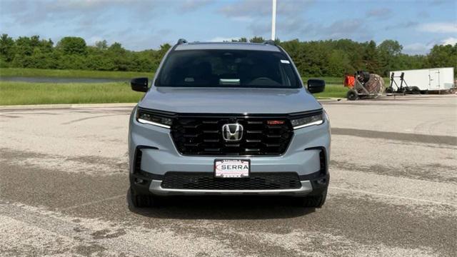 new 2025 Honda Pilot car, priced at $51,250