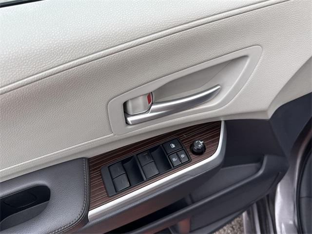 used 2021 Toyota Sienna car, priced at $36,777