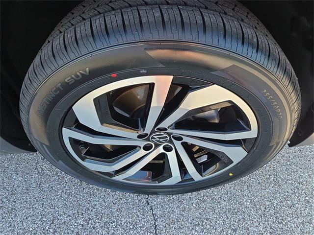 used 2022 Volkswagen Atlas car, priced at $32,326