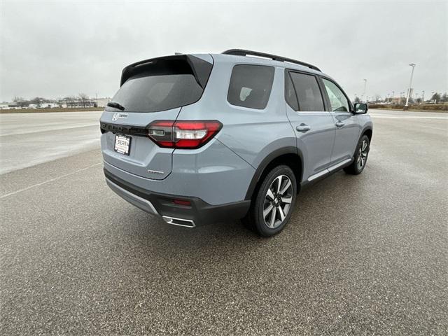 new 2025 Honda Pilot car, priced at $51,550