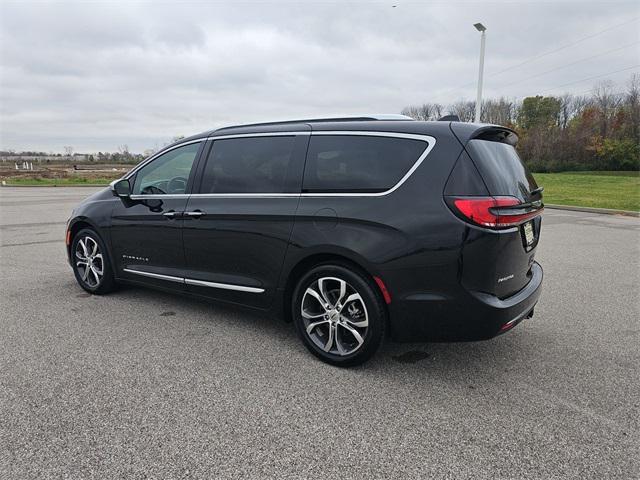 used 2022 Chrysler Pacifica car, priced at $35,477