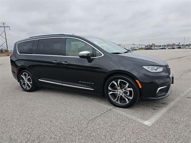 used 2022 Chrysler Pacifica car, priced at $35,477