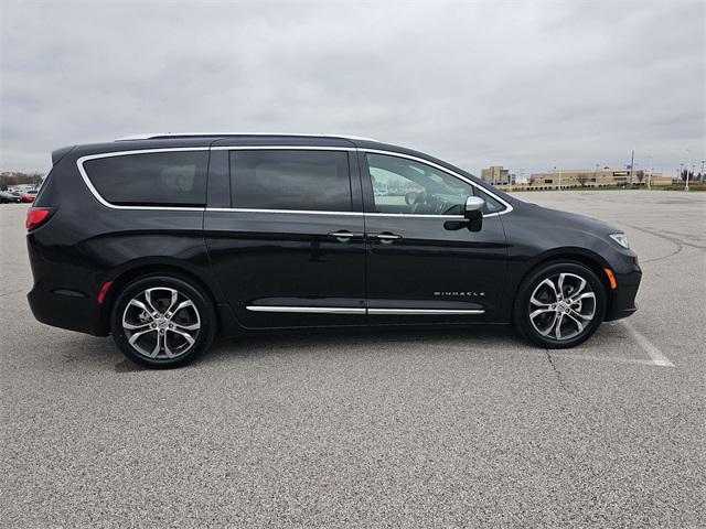 used 2022 Chrysler Pacifica car, priced at $35,477