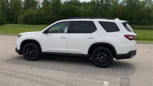 new 2025 Honda Pilot car, priced at $57,215