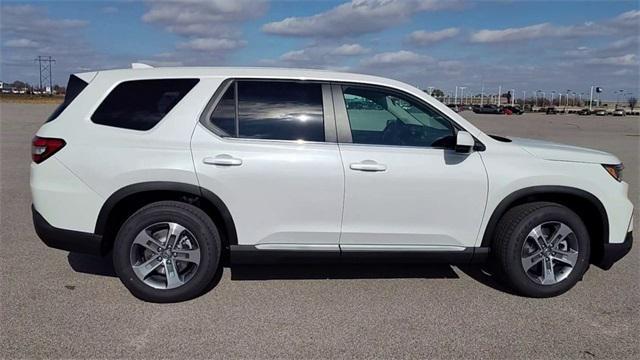 new 2025 Honda Pilot car, priced at $47,505