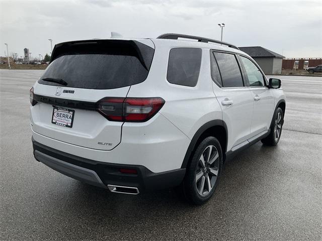 new 2025 Honda Pilot car, priced at $54,985