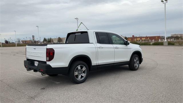 new 2025 Honda Ridgeline car, priced at $45,330