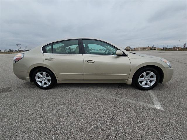 used 2009 Nissan Altima car, priced at $5,955