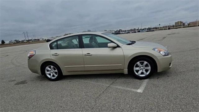 used 2009 Nissan Altima car, priced at $5,955