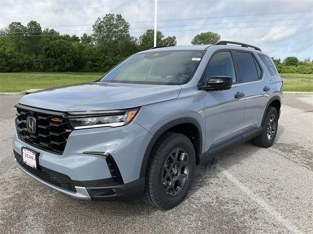new 2025 Honda Pilot car, priced at $51,305