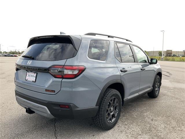 new 2025 Honda Pilot car, priced at $51,305