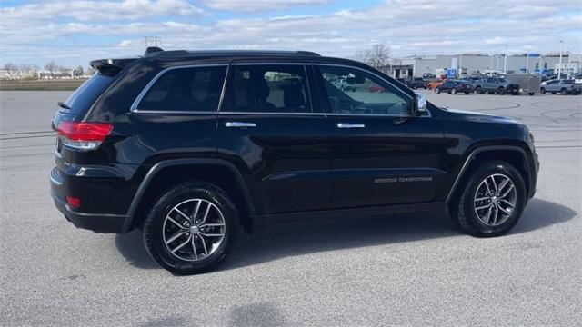 used 2017 Jeep Grand Cherokee car, priced at $17,277
