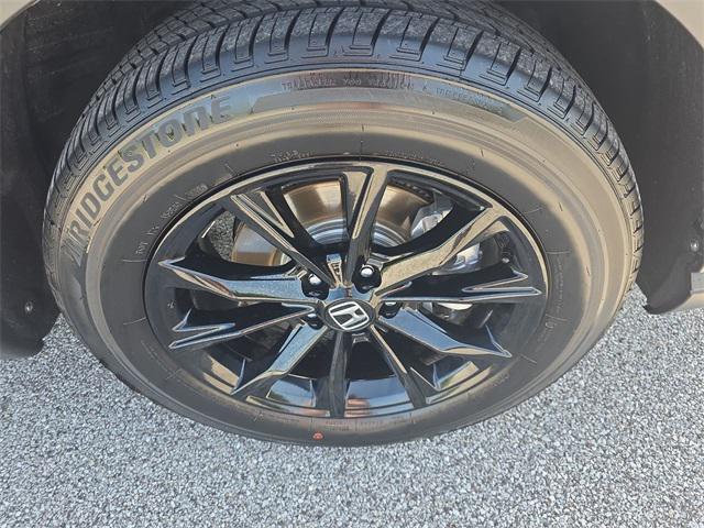 used 2025 Honda CR-V Hybrid car, priced at $36,177