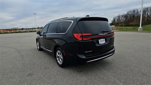 used 2021 Chrysler Pacifica Hybrid car, priced at $33,500