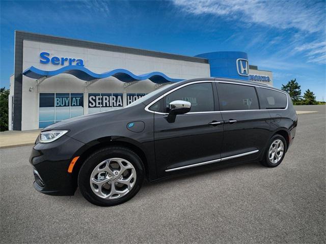 used 2021 Chrysler Pacifica Hybrid car, priced at $33,500