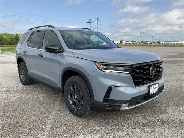 new 2025 Honda Pilot car, priced at $51,830