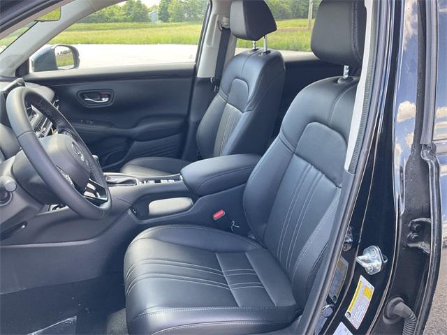 new 2025 Honda HR-V car, priced at $32,395