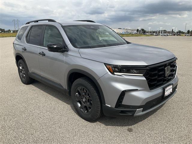 new 2025 Honda Pilot car, priced at $50,795