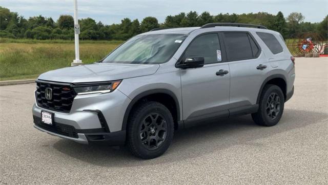 new 2025 Honda Pilot car, priced at $50,795