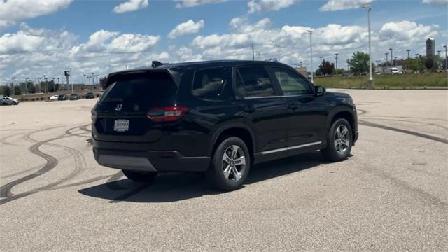 new 2025 Honda Pilot car, priced at $46,995