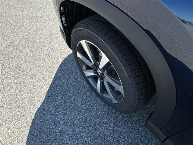 new 2025 Honda Pilot car, priced at $51,050
