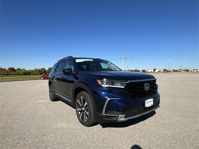 new 2025 Honda Pilot car, priced at $51,050