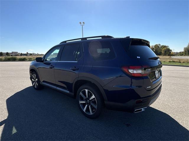 new 2025 Honda Pilot car, priced at $51,050