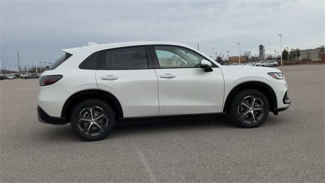 new 2025 Honda HR-V car, priced at $32,850
