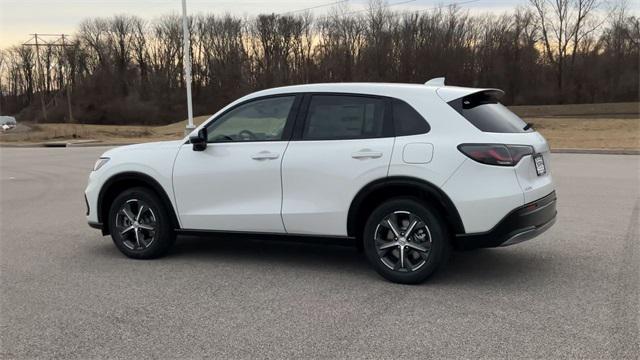 new 2025 Honda HR-V car, priced at $32,850