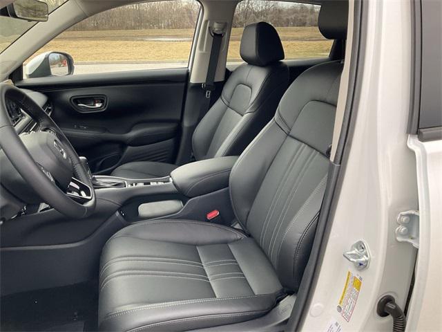 new 2025 Honda HR-V car, priced at $32,850