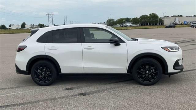 new 2025 Honda HR-V car, priced at $29,305