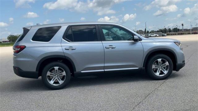 new 2025 Honda Pilot car, priced at $47,780