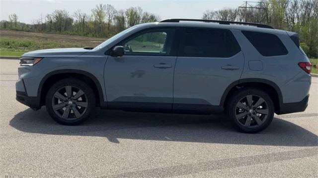 new 2025 Honda Pilot car, priced at $44,980