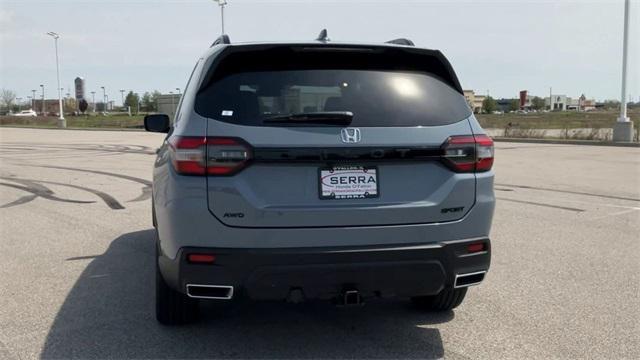 new 2025 Honda Pilot car, priced at $44,980