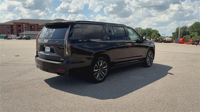 used 2022 Cadillac Escalade ESV car, priced at $66,377