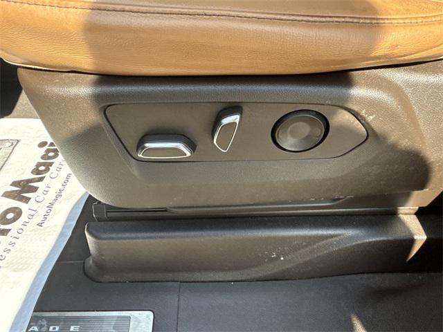 used 2022 Cadillac Escalade ESV car, priced at $66,377