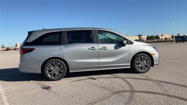 new 2025 Honda Odyssey car, priced at $48,005