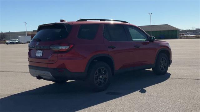 new 2025 Honda Pilot car, priced at $51,305