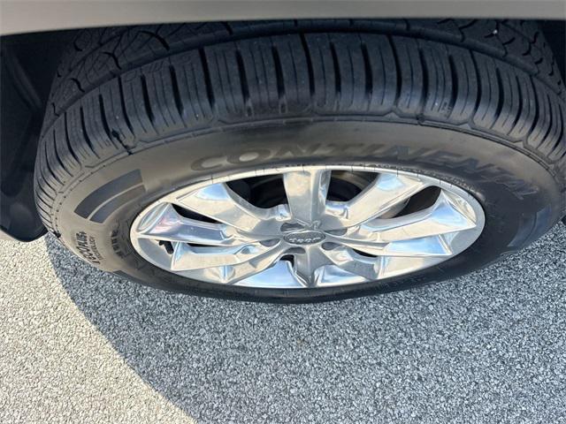 used 2016 Jeep Cherokee car, priced at $8,877